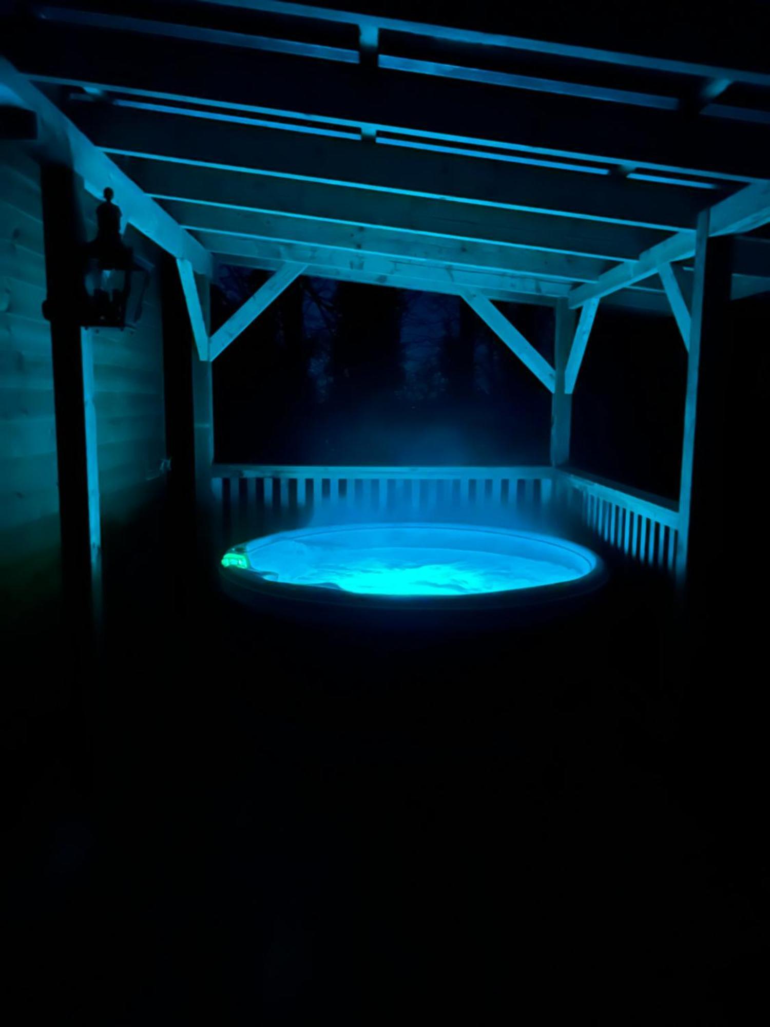 Deer View - Woodland, Beaches And Hot Tub Kingston upon Hull