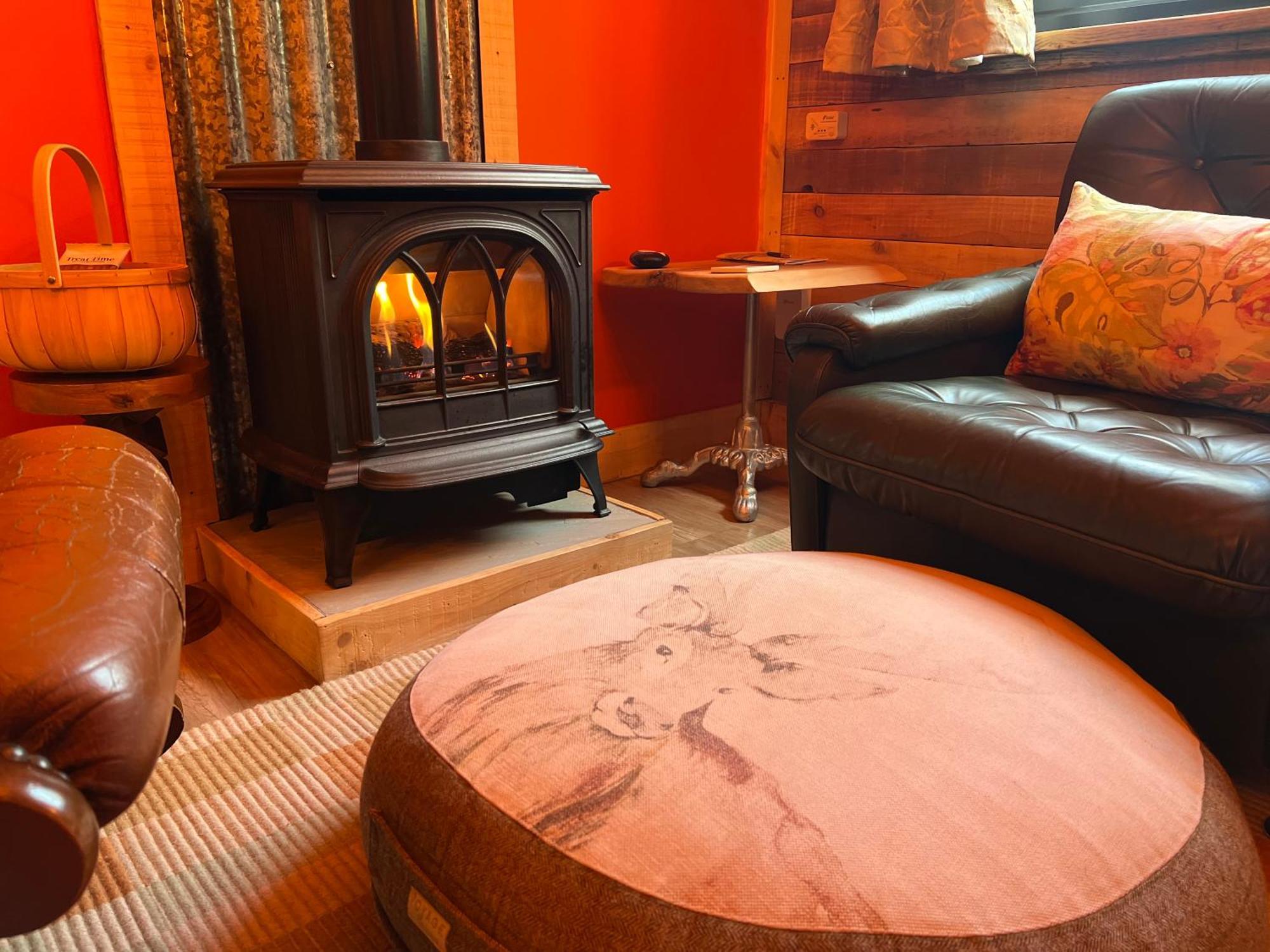 Deer View - Woodland, Beaches And Hot Tub * Kingston upon Hull